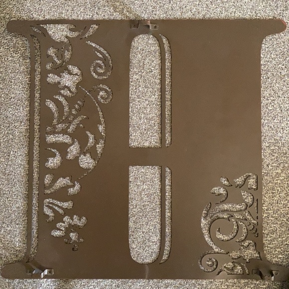 Metal letter H - Picture 3 of 4